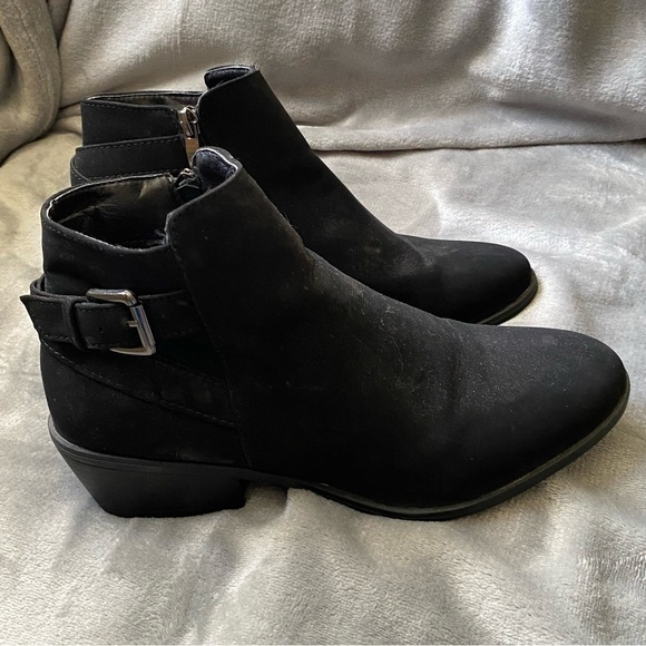 Vepose Shoes Booties Women’s Size 8 Black Side Zip‎ - Picture 1 of 8